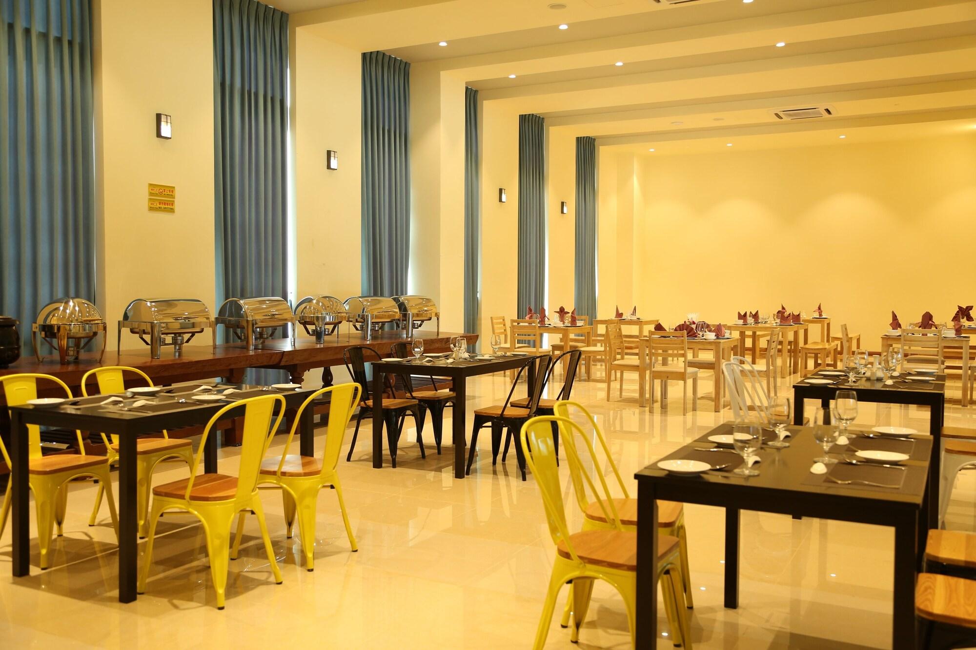 Vegas Hotel - Nay Pyi Taw Naypyidaw Exterior foto
